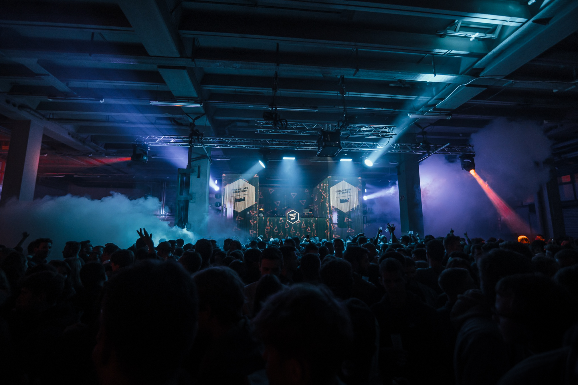 installation projection vidéo Suisse Romande